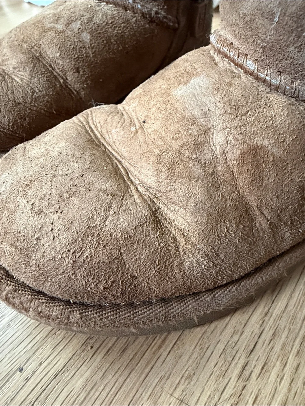 UGG kids classic